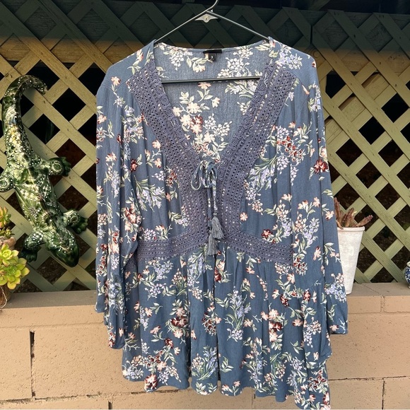 Torrid Blue and Pink Bell Sleeve Blouse with Tie Front - Picture 8 of 10